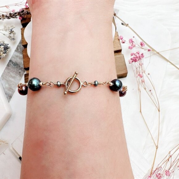 Handmade Rainbow Peacock Freshwater Pearl Bracelet | 14k Gold Filled - Picture 5 of 5
